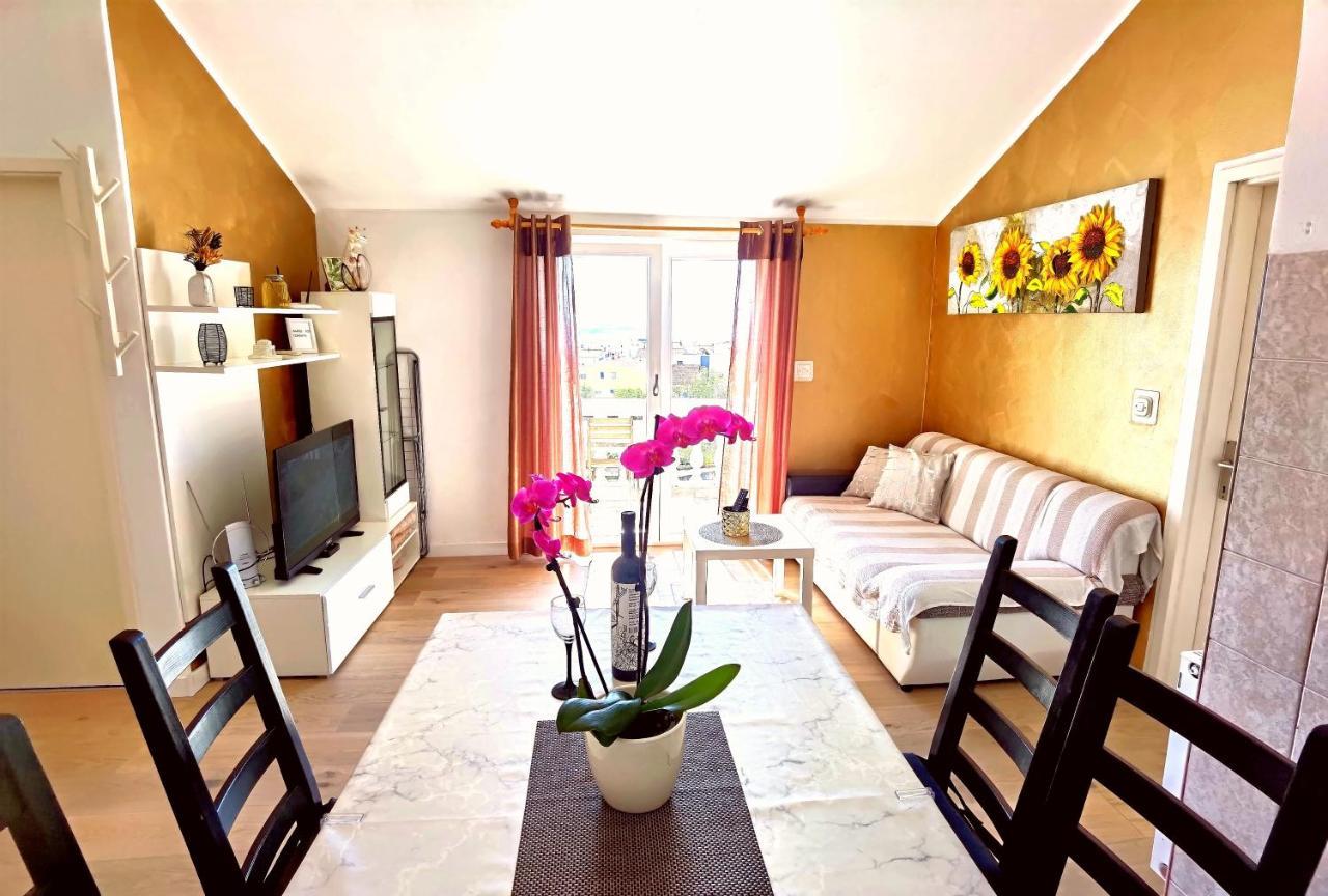 וודיצה Apartments & Rooms Milena מראה חיצוני תמונה