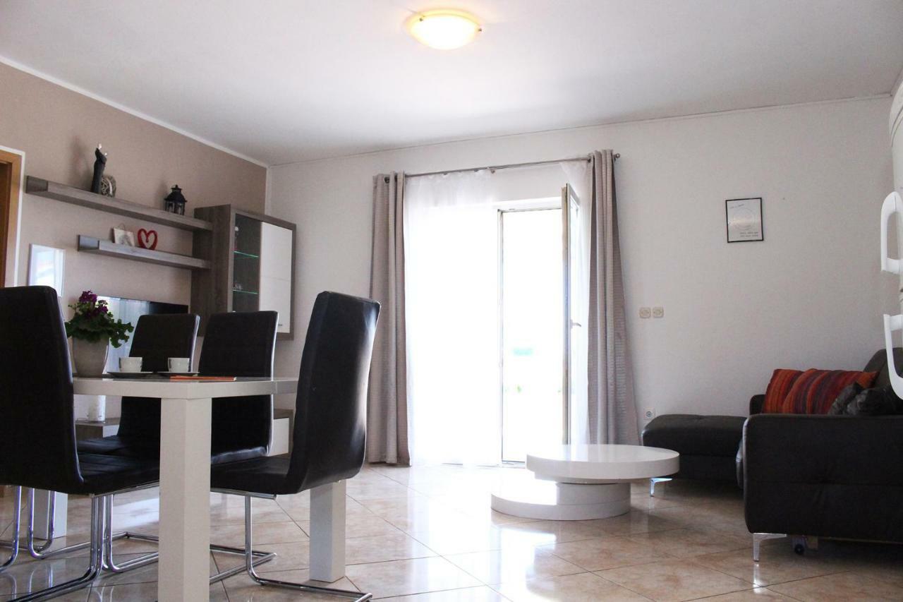וודיצה Apartments & Rooms Milena מראה חיצוני תמונה